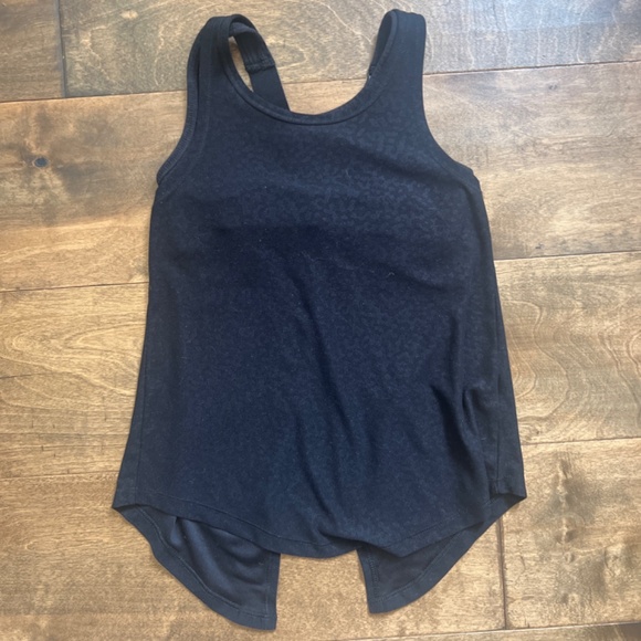 Girl’s 6/7 Fitness Lot - Picture 3 of 10